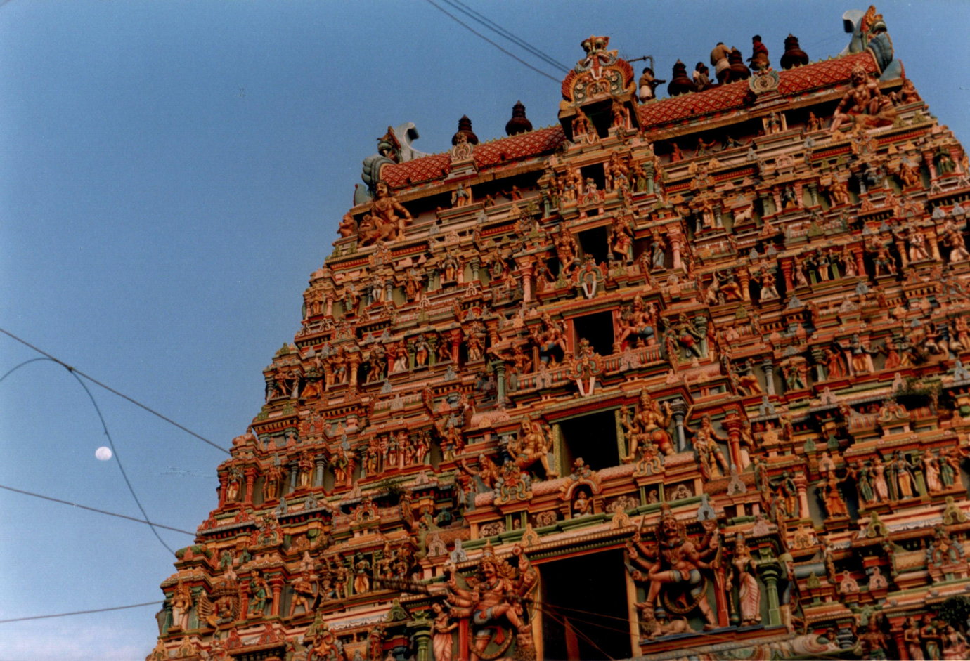 madurai-hills-temple-moon.jpg