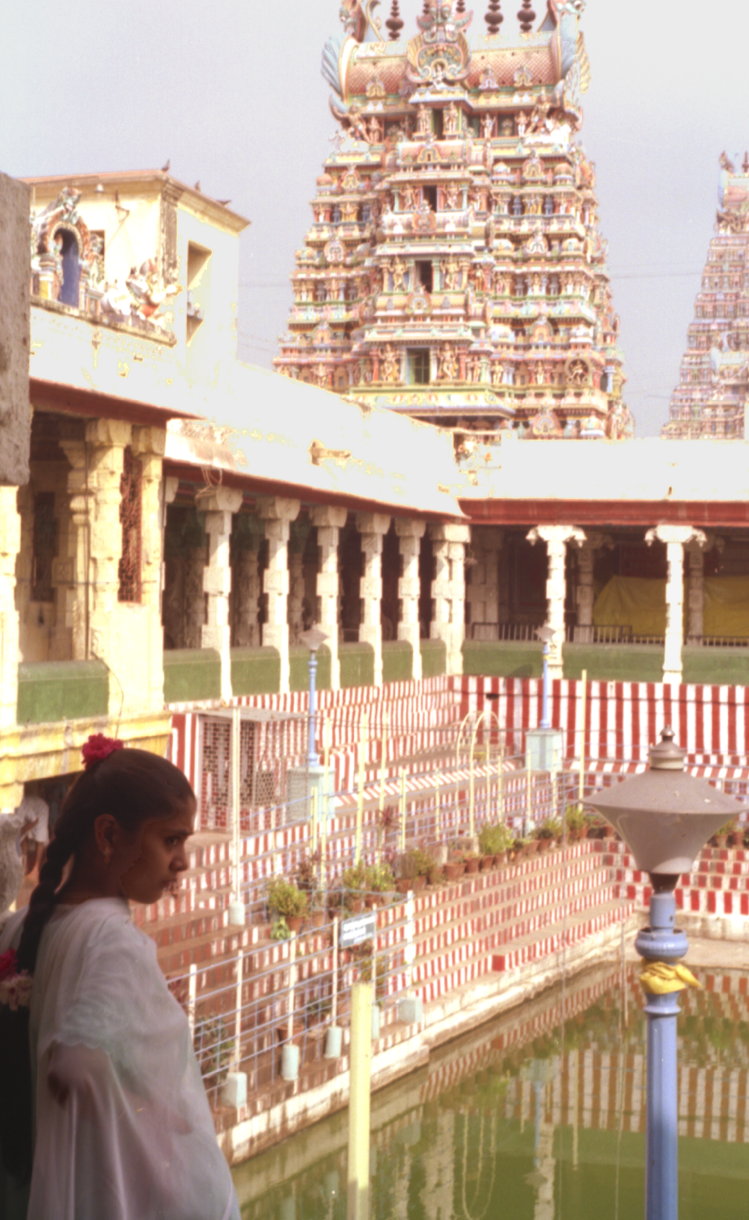 madurai-interior-girl.jpg