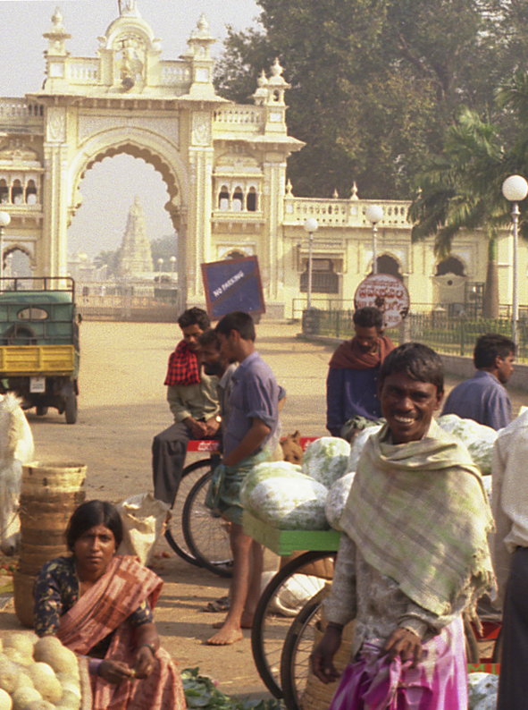 mysore-smilingman.jpg