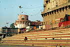 varanasi-ganges-steps-man.png