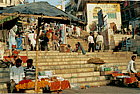 varanasi-ganges-steps-vendors.png