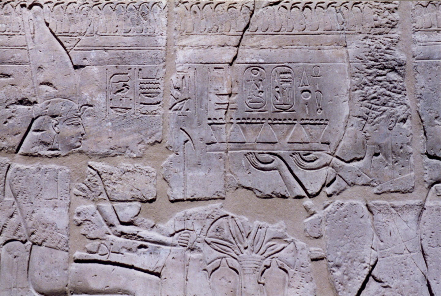 eg-luxor-temple-relief.jpg