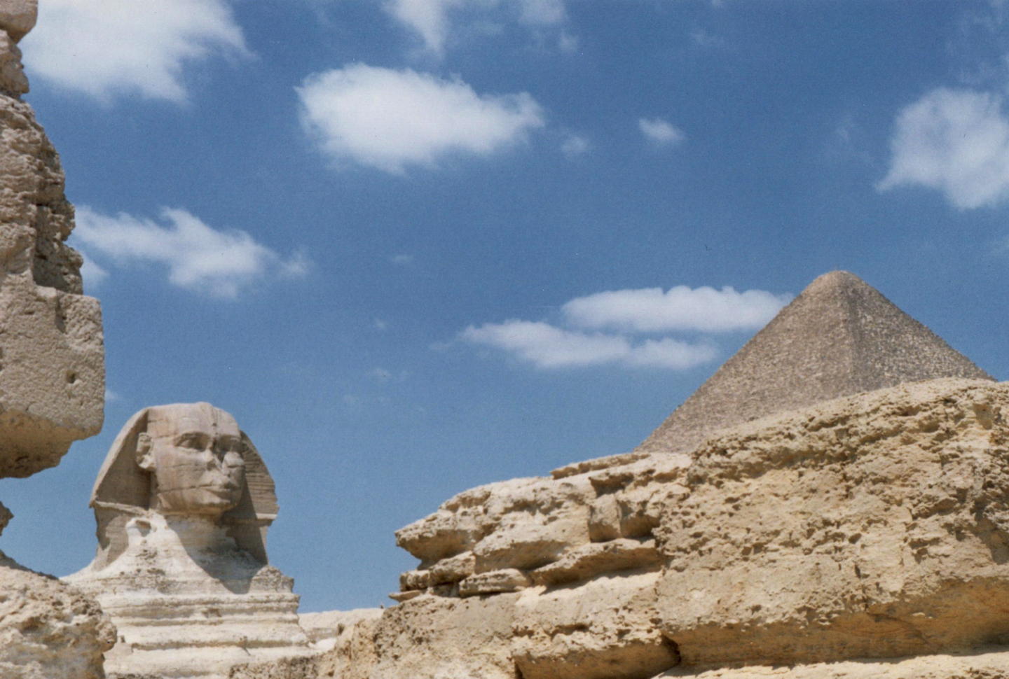 eg-pyramids-sphinxpyra.jpg