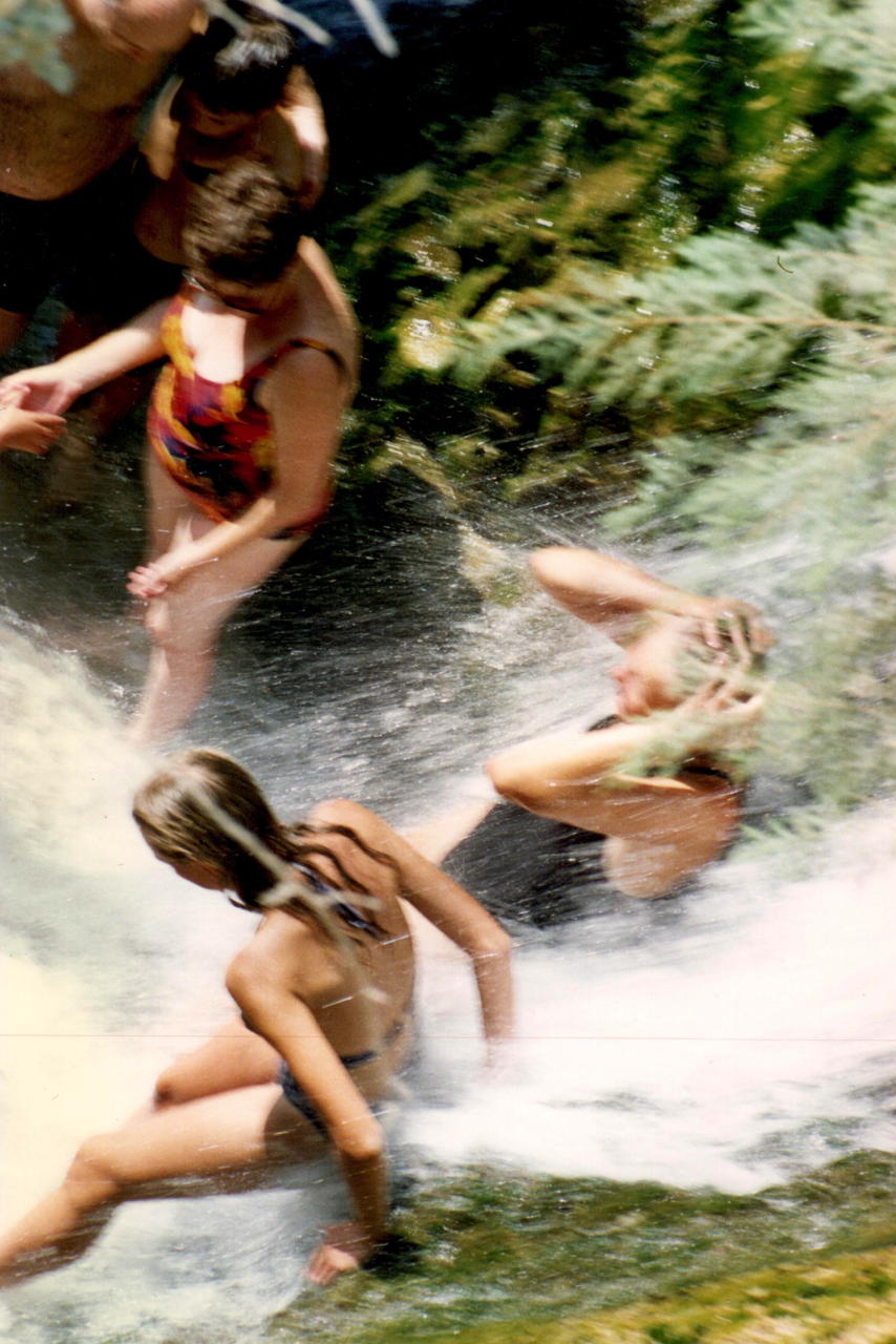 il-eingedi-showers.jpg
