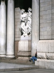 zocalo-cathedral-legs